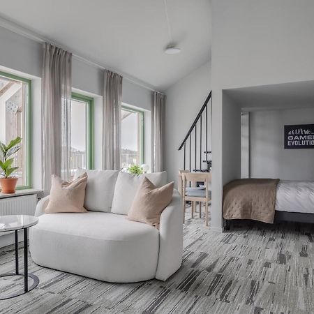 Homex Hotel For Gamers Taby Bagian luar foto